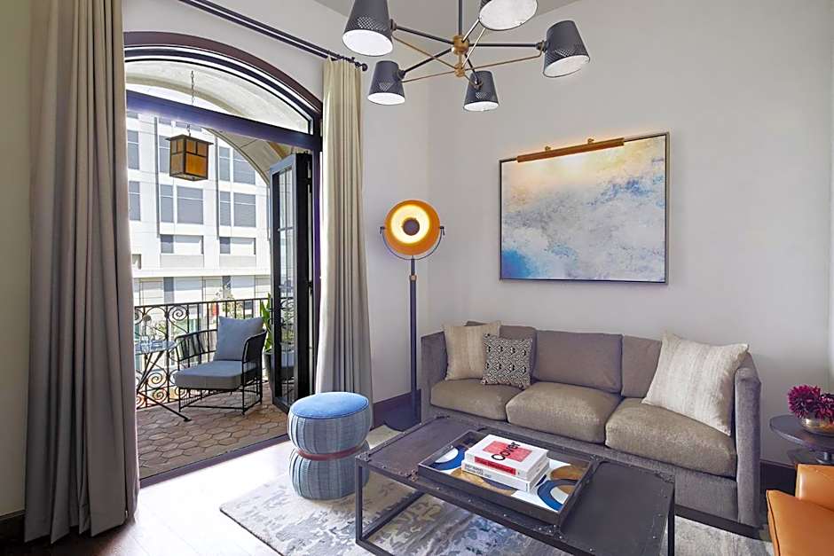 Hotel Figueroa, Unbound Collection by Hyatt