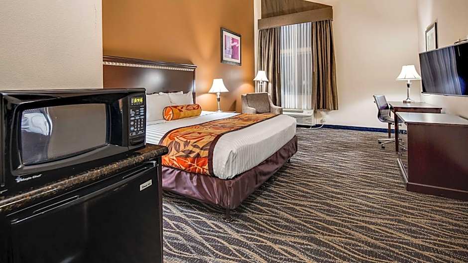 Best Western Plus Battle Ground Inn & Suites
