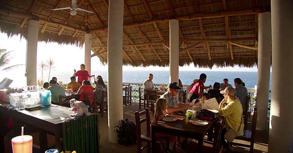 Traditional Sierra Leon Oceanfront Rooms - Adults Only