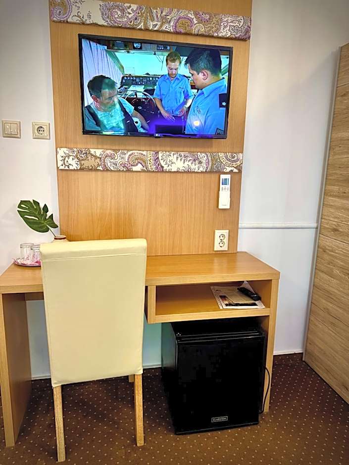 Fészek Fogadó - Pension Nest