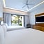 Izla Beach Front Hotel