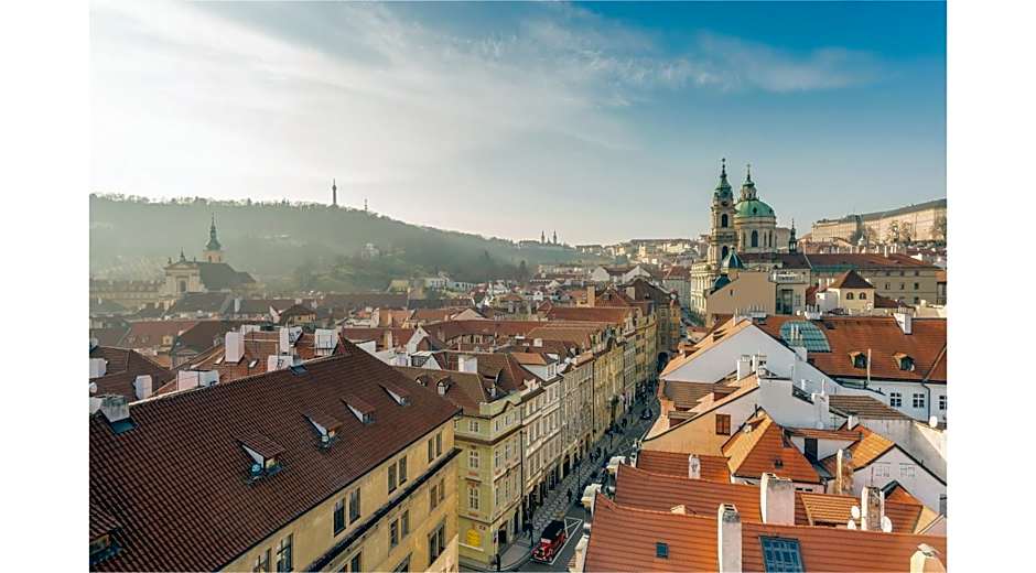 Mostecká 12 Residence