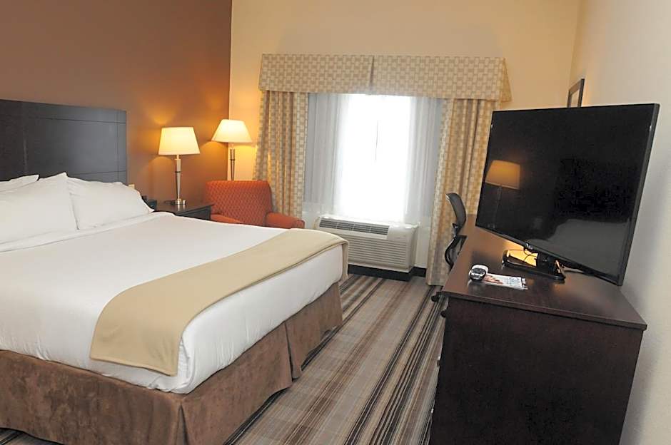 Holiday Inn Express & Suites Cambridge By IHG