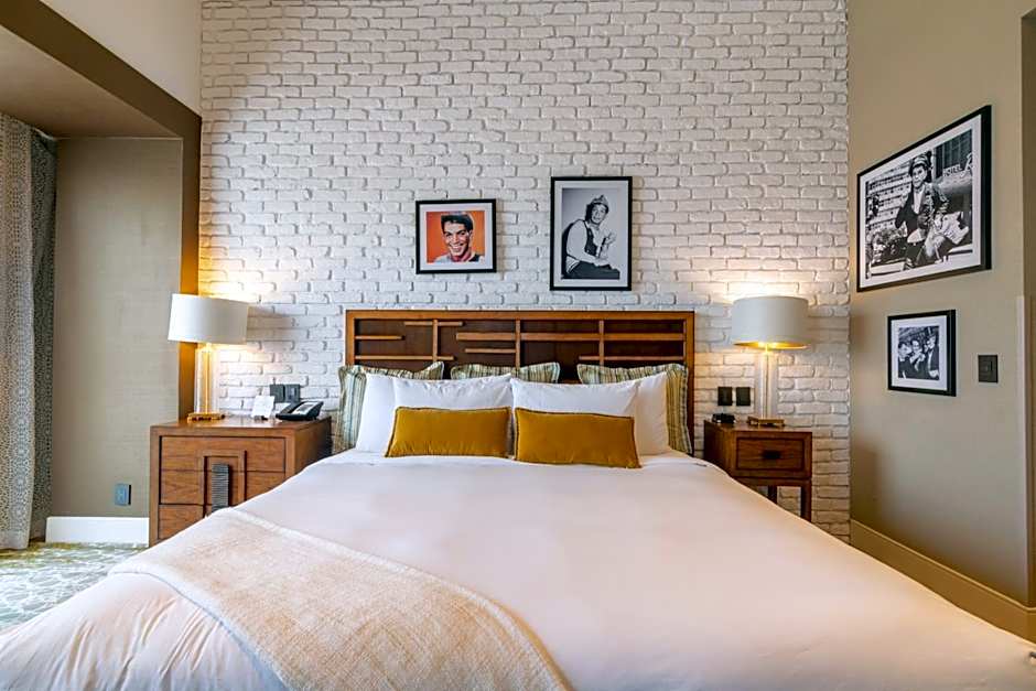 K Tower Boutique Hotel By Lucerna