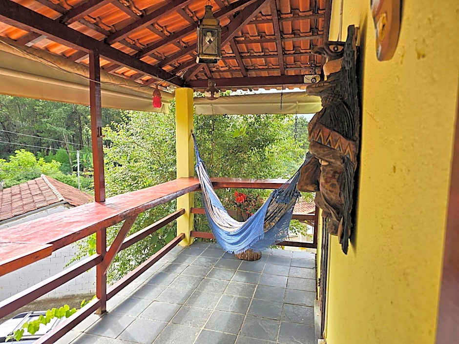 Hostel Yellow House MG