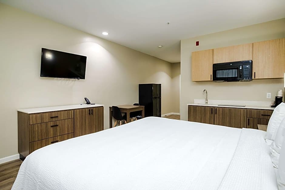 SureStay Studio by Best Western Conroe Downtown