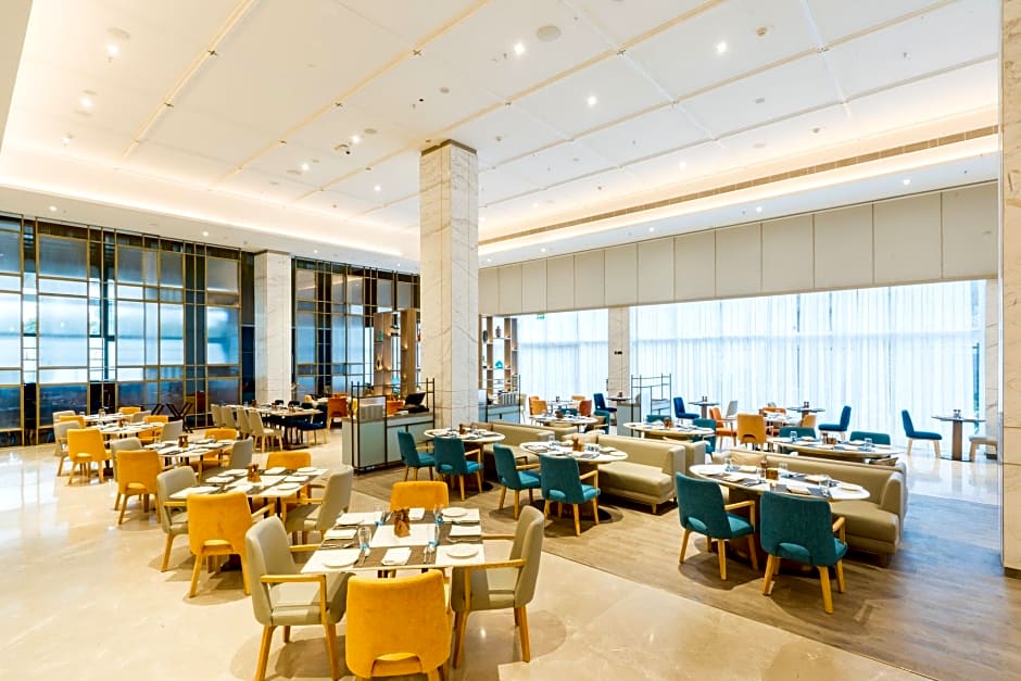 Holiday Inn Lucknow Airport By IHG