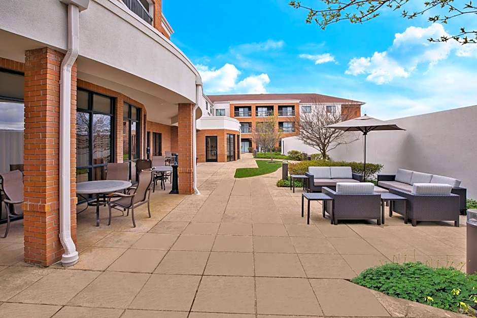 Courtyard by Marriott West Orange