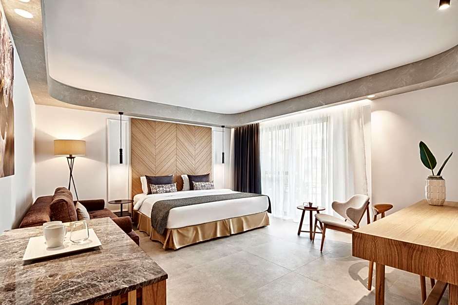 Atlantica Caldera Palace