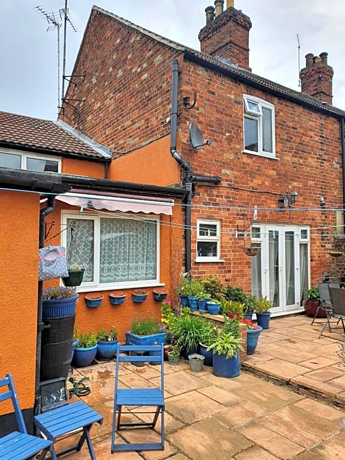 Riverside Guest House