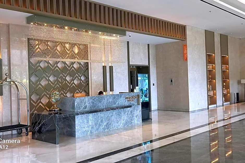 Southgate Residence, Ellegance