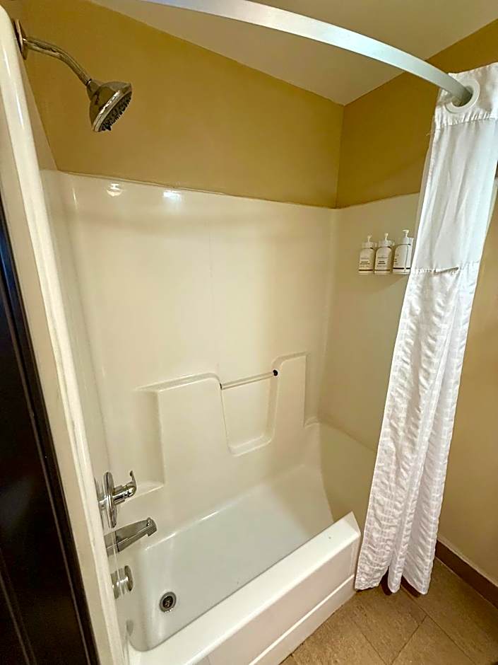 Ramada by Wyndham Glendale Heights/Lombard