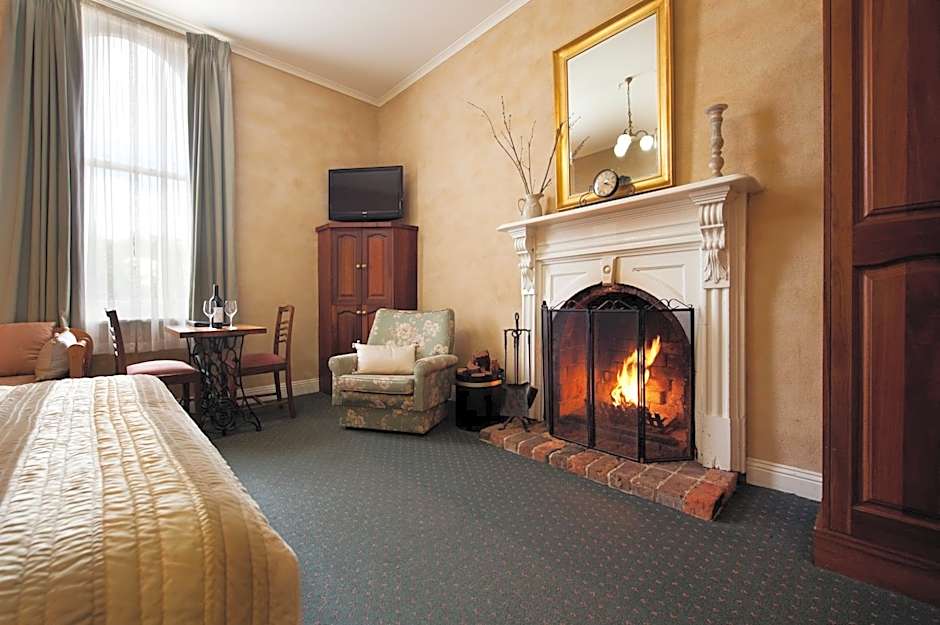 Central Springs Inn