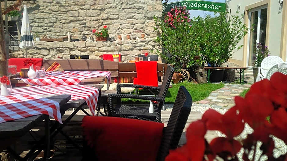 UNO Hotel Chapeau Noir - Free Parking