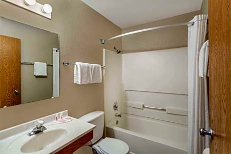 Executive King Suite - Non-Smoking