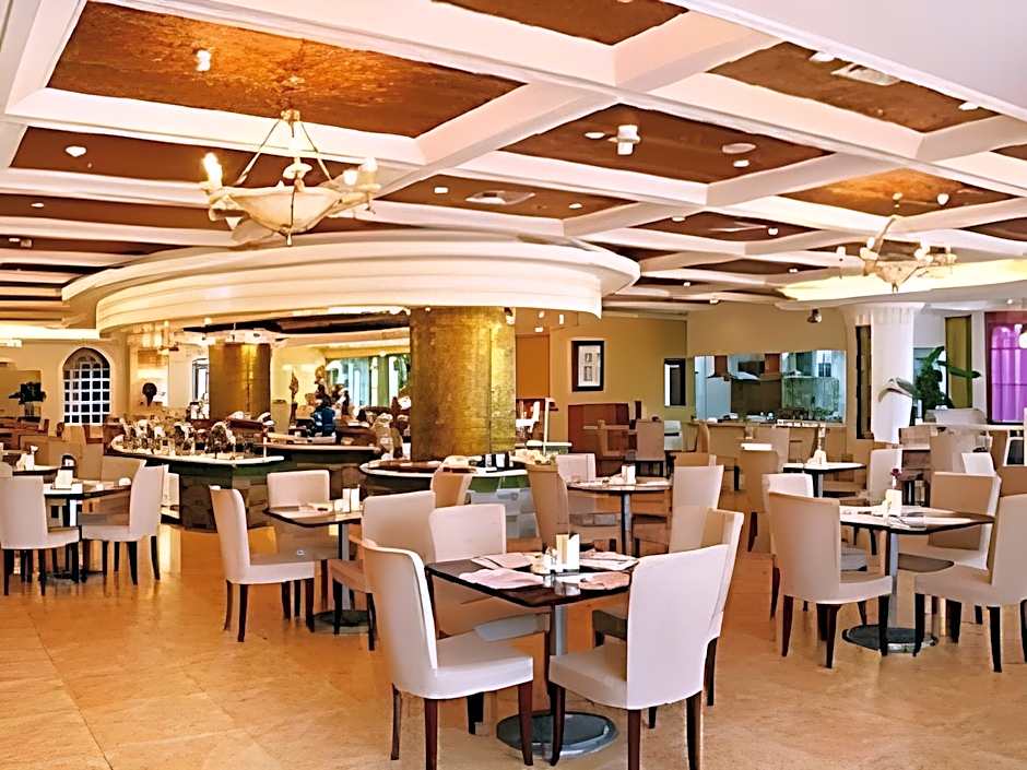 Kunming Green Land Hotel