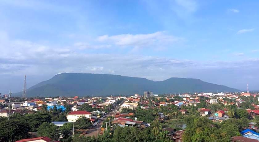 Intouch Riverside Hotel