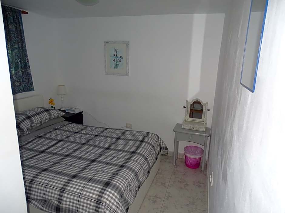 Rickaty Lodge Bed and Breakfast, Airport Bed and Breakfast, B&B de aeropuerto, Las Palmas Airport, Gran Canaria Airport, LPA, Spain