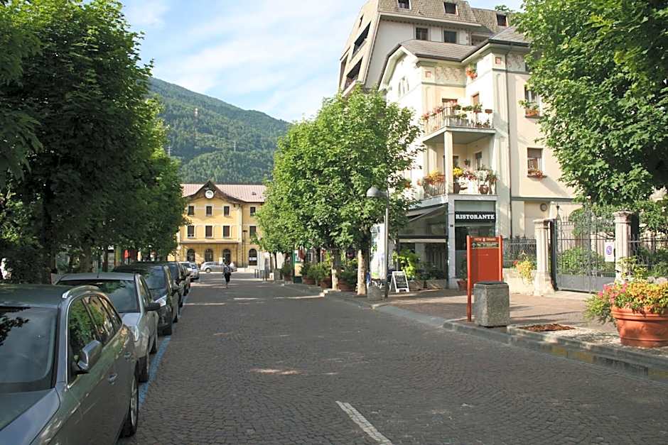 Eco Rooms&Breakfast Tirano