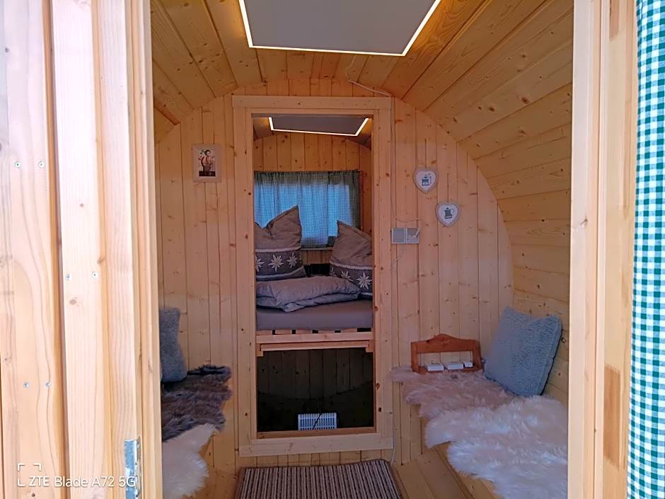 k&k Residenz - "Circus Touristicus"