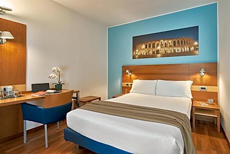 Classic Double Room for Single Use