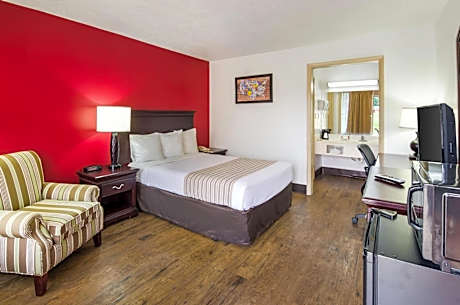 Standard Queen Room- Non Smoking