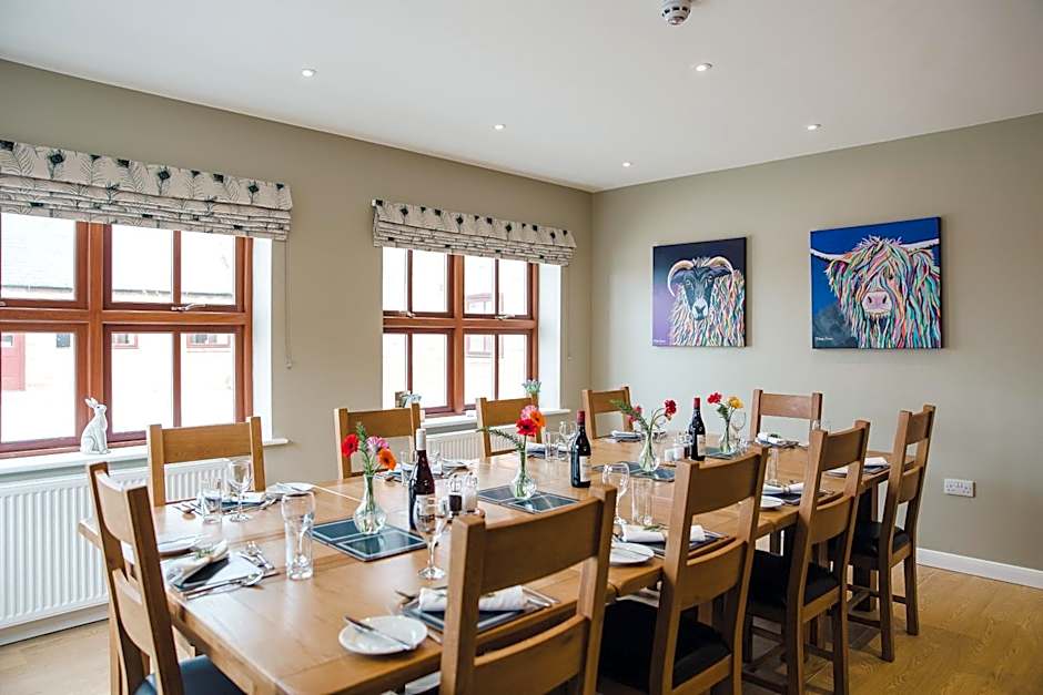 Wold Escapes, Highfield Farm