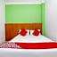 OYO 850 Gold Star Hotel