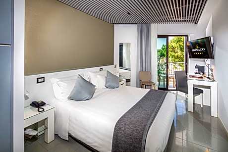 Superior Double Room with Extra Bed and Balcony