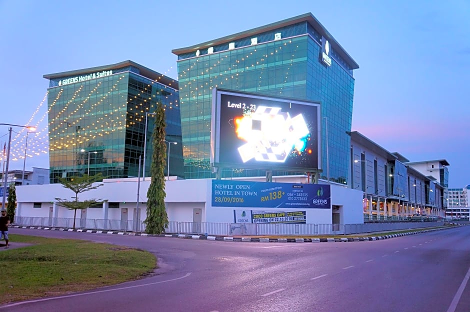 Greens Hotel & Suites