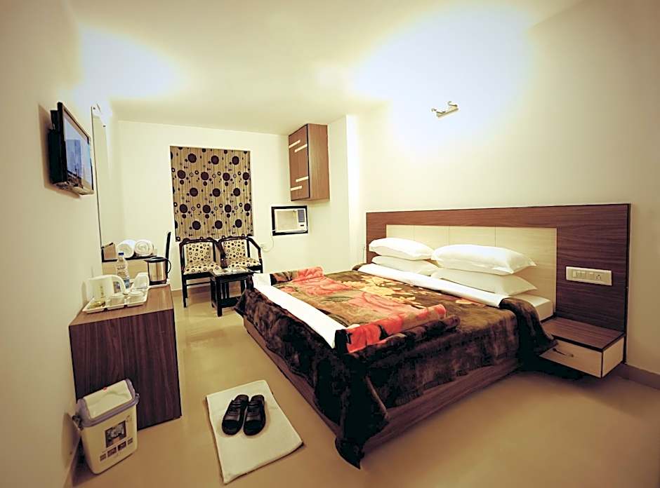 Hotel Hkj Residency