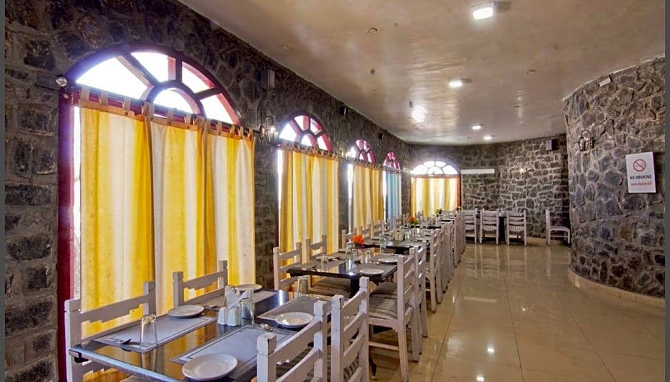 COASTAL GRAND HIGH LAND PARADE