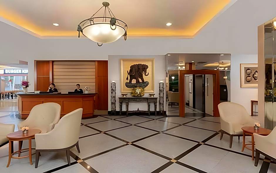 Grand Diamond Suites Hotel (SHA Plus)