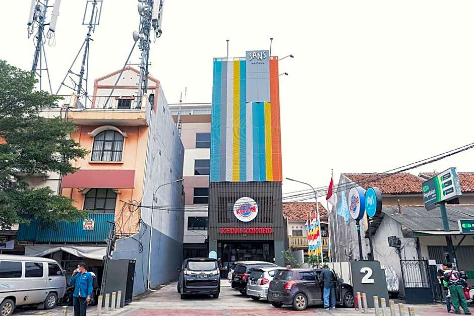 Sans Hotel Puri Indah Jakarta