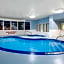 Super 8 by Wyndham Midland