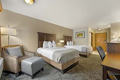 Double Room with Two Double Beds with Bath Tub - Mobility Accessible/Non-Smoking