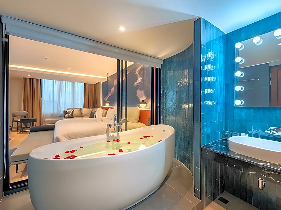 Buri Sriphu Boutique Hotel