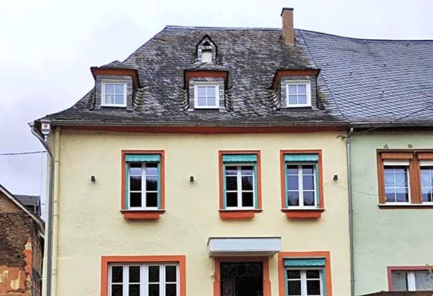 Gästehaus Weingut Schier im historischen Zehnthof