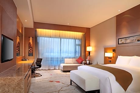 King Executive Suite With Lounge Access