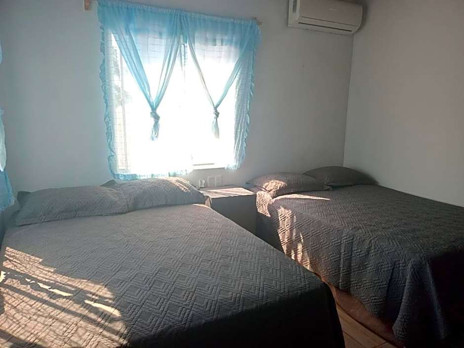 Hotel Casa Raymundo Suites