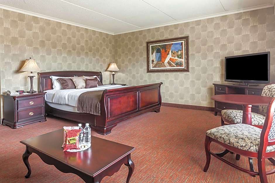 Photo 1 of 1 of Studio 1 King Bed Suite