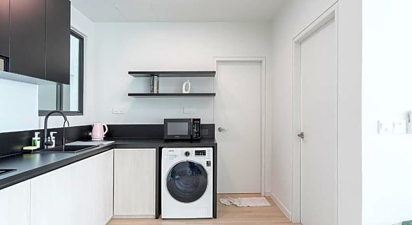 Greenfield Residence Bandar Sunway by Airhost