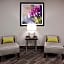 La Quinta Inn & Suites by Wyndham Minneapolis Bloomington West