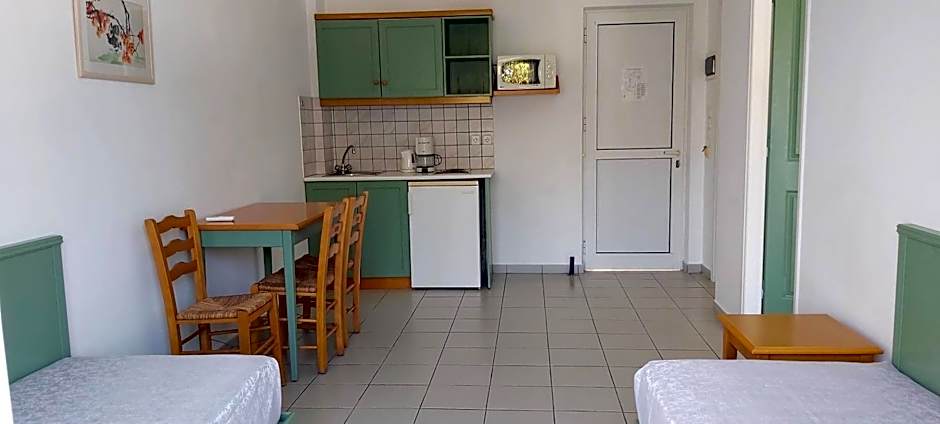 Andromeda Hotel Apartments