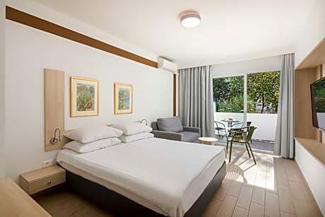 Superior Double Room with Balcony
