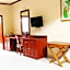 Pirogue Lodge
