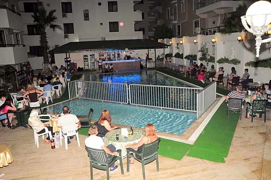 Tuntas Suites Altinkum