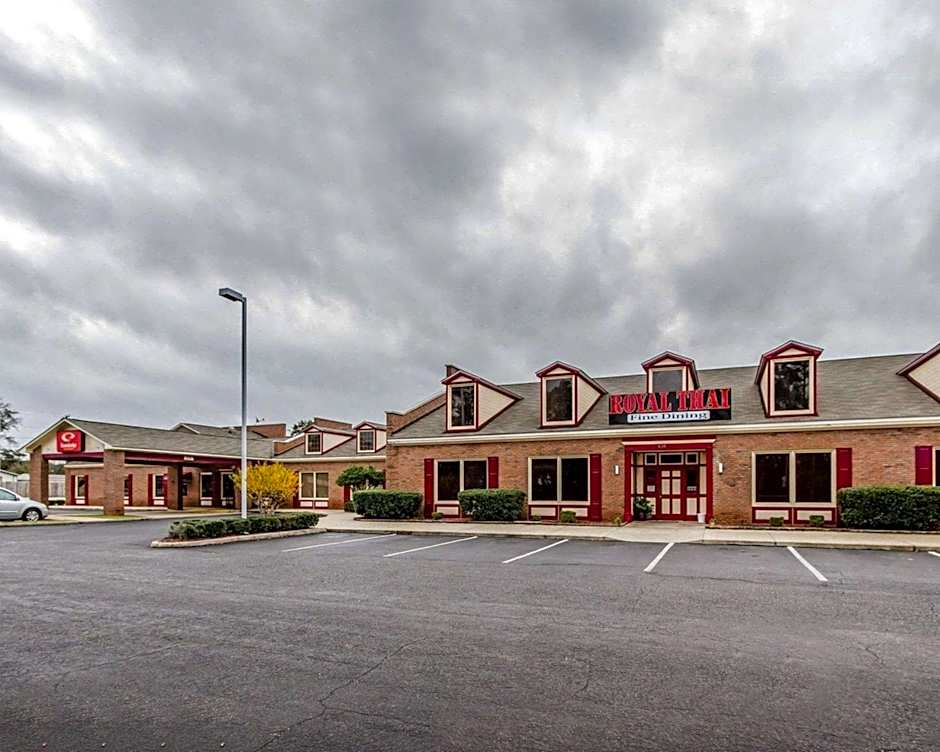 Econo Lodge Inn & Suites Enterprise