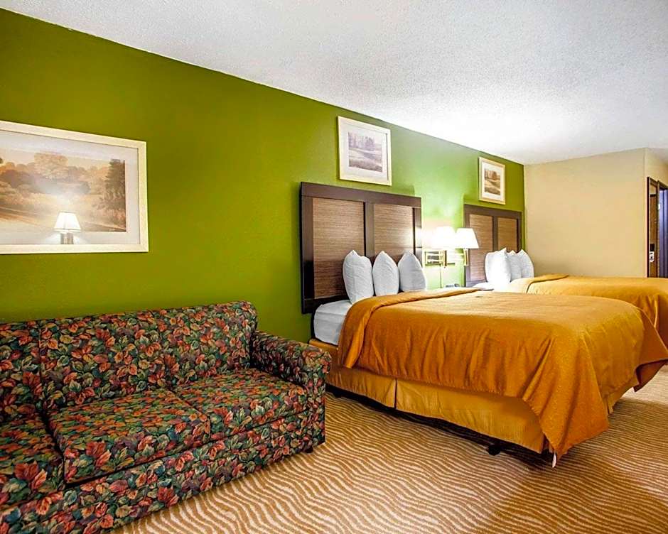 Quality Inn & Suites Champaign North - Urbana