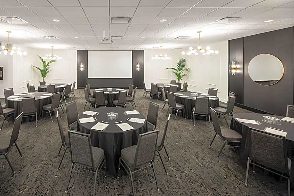 Residence Inn by Marriott Calgary South